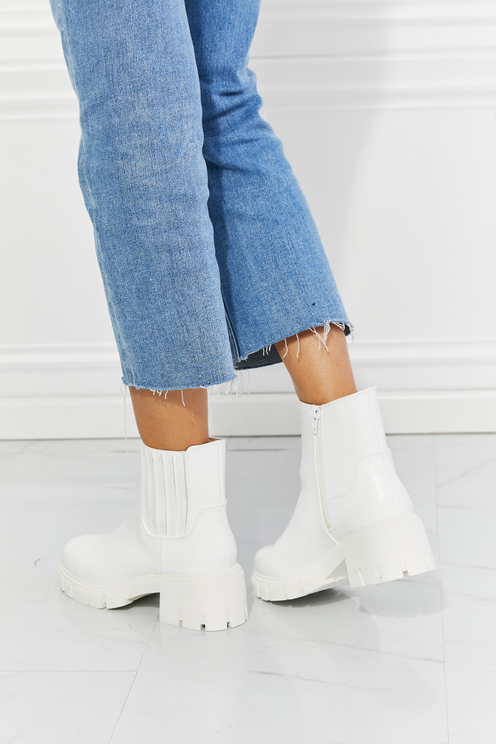 MMShoes What It Takes Lug Sole Chelsea Boots in White-Jewearrings