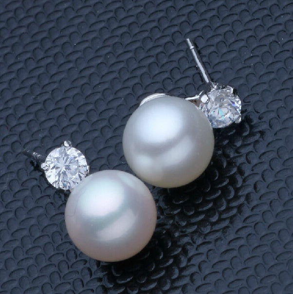 Round pearl stud earrings-Jewearrings