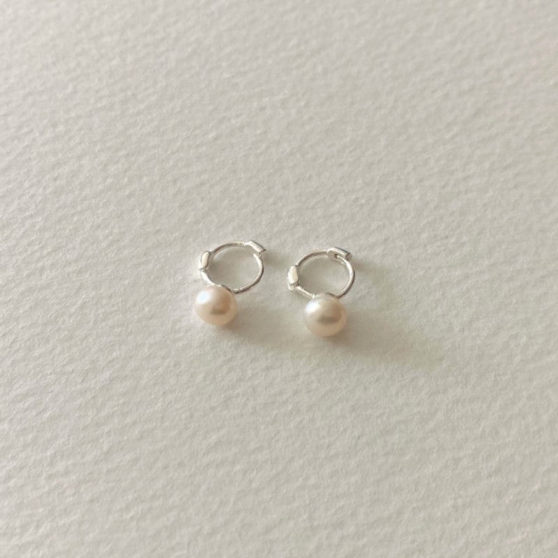 Sterling Silver Freshwater Pearl Stud Earrings Female Simple-Jewearrings