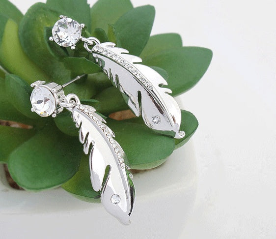 Silver Feather Dangle Earrings-Jewearrings