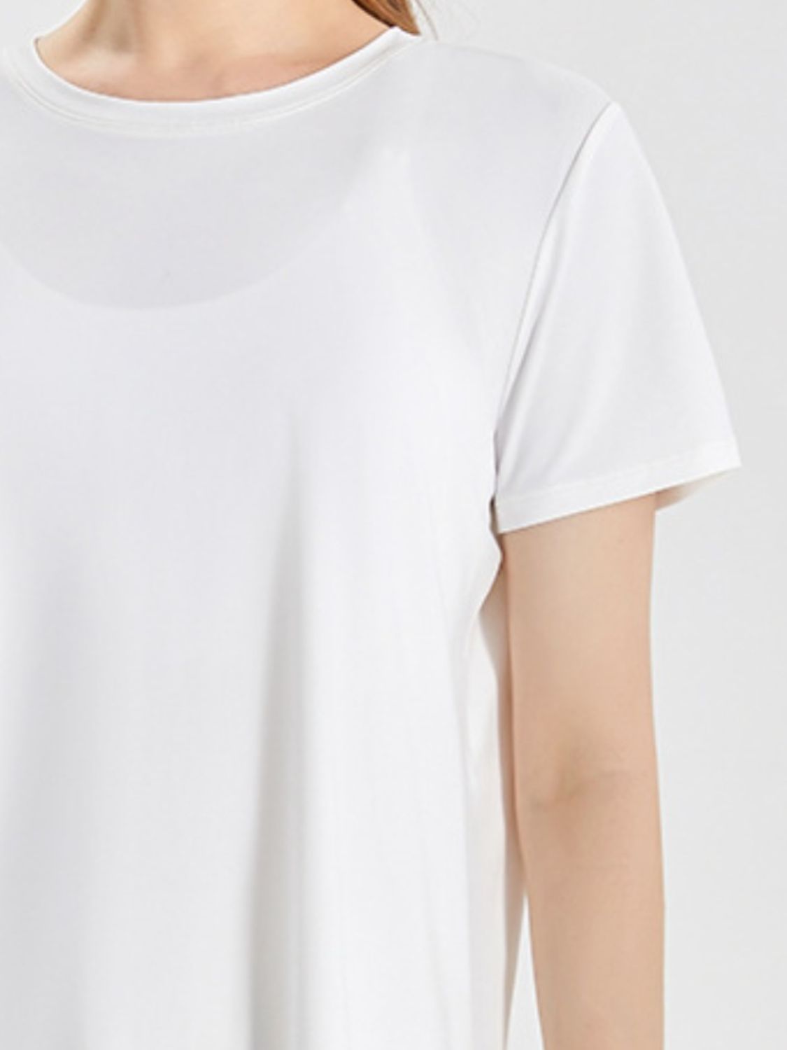 Slit Round Neck Short Sleeve Active T-Shirt-Jewearrings