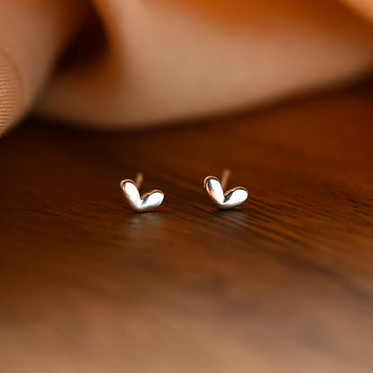 Women's Fashionable Simple Pure Silver Stud Earrings-Jewearrings