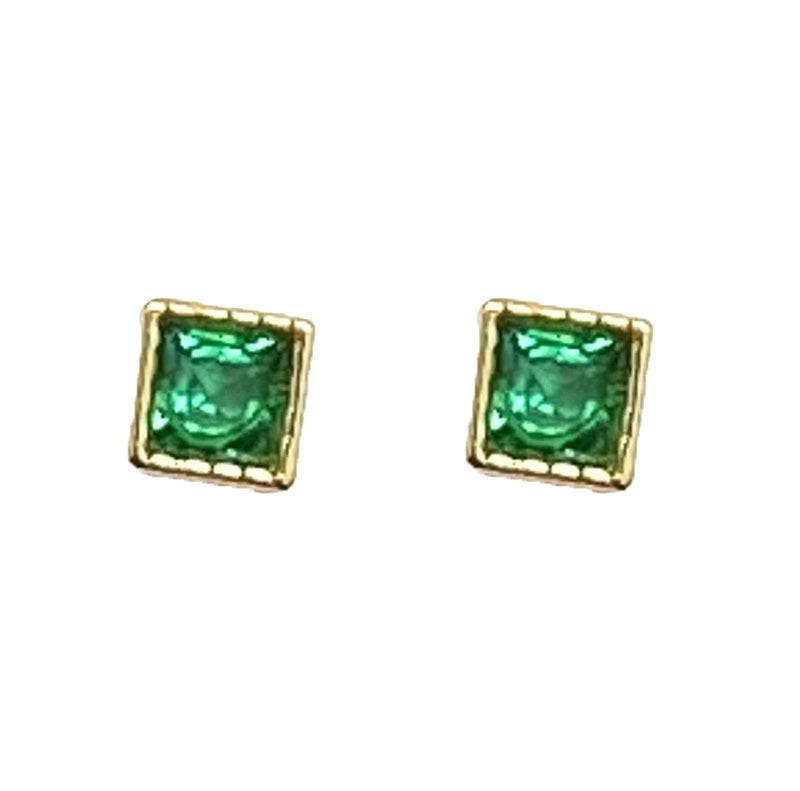 Emerald sugar cube earrings-Jewearrings