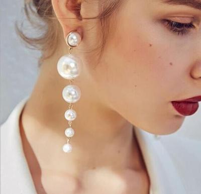 Pearl circle earrings-Jewearrings