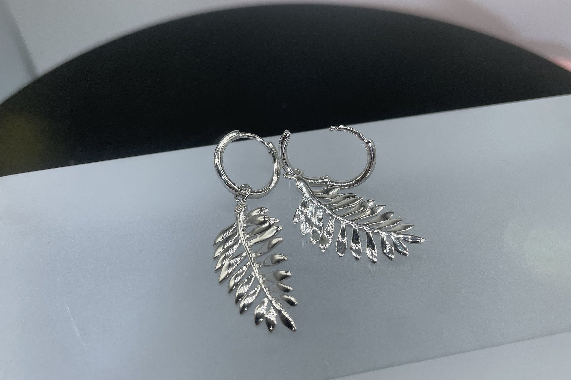 925 Sterling Silver Leaves Moissanite Ear Clips Earrings-Jewearrings