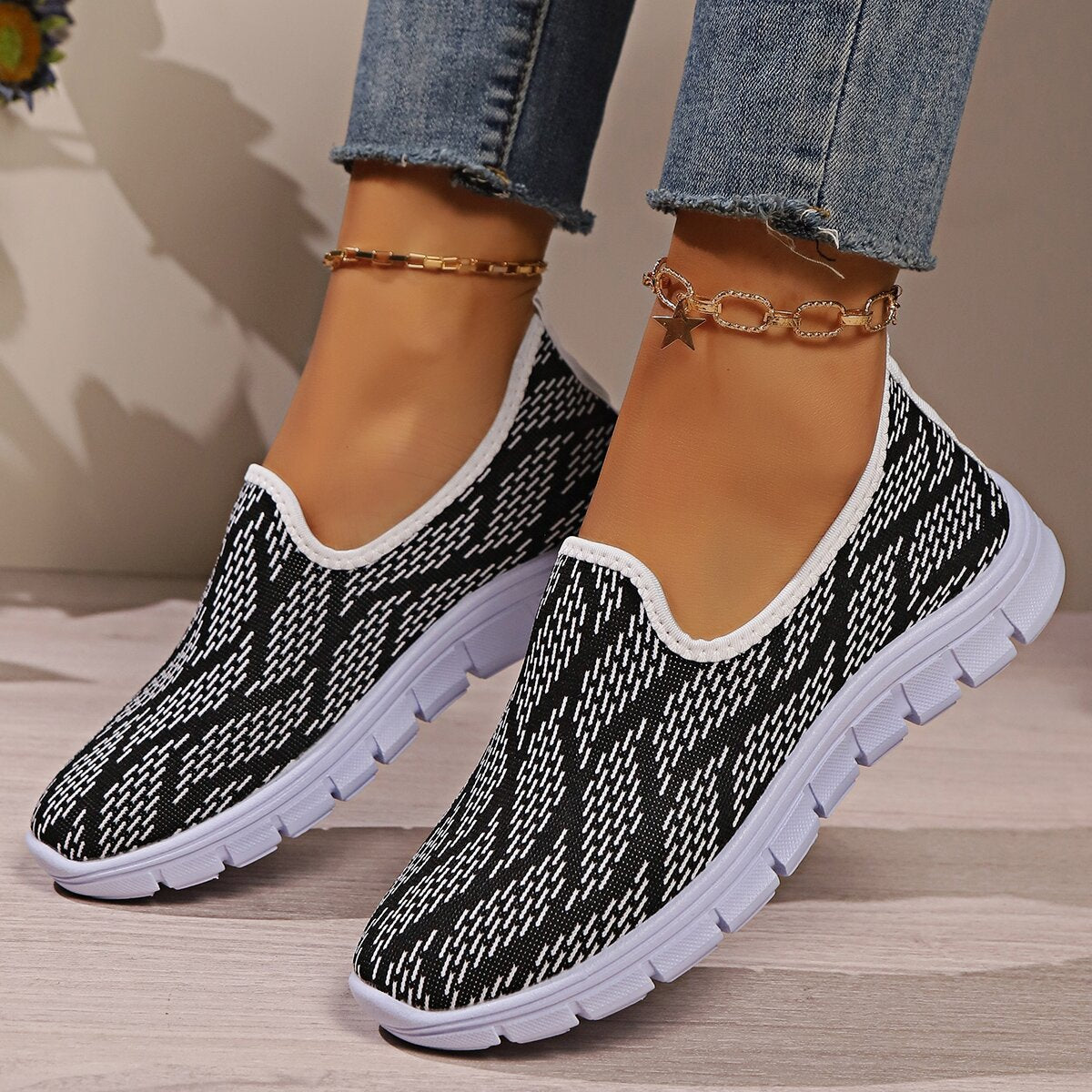 Round Toe Flat Slip-Ons-Jewearrings