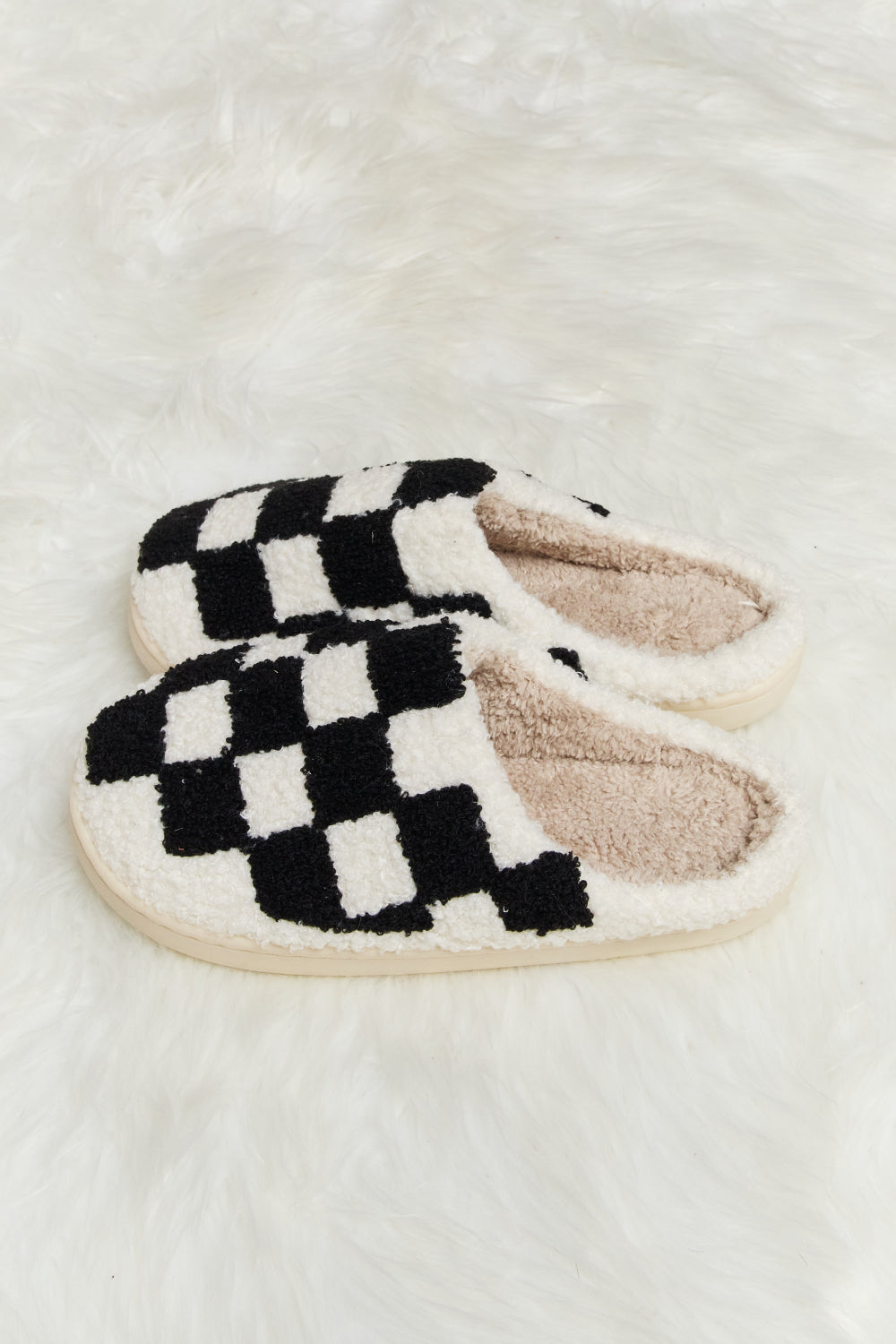 Melody Checkered Print Plush Slide Slippers-Jewearrings