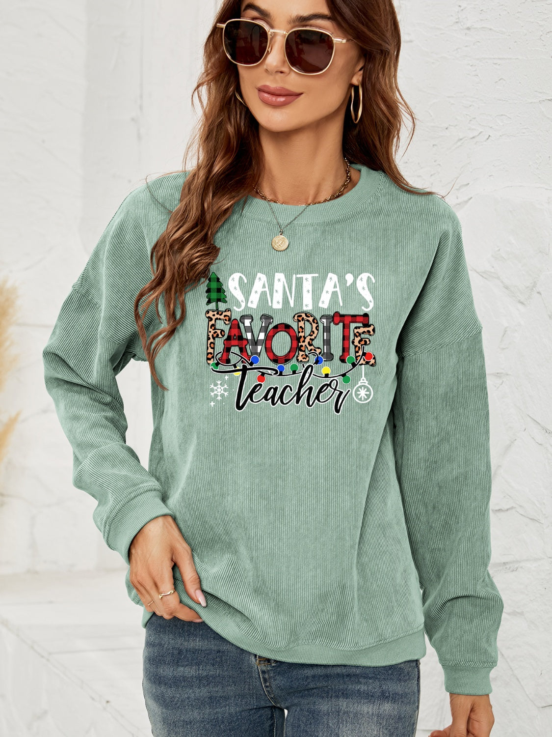 SANTA'S FAVORITE TEACHER Graphic Sweatshirt-Jewearrings