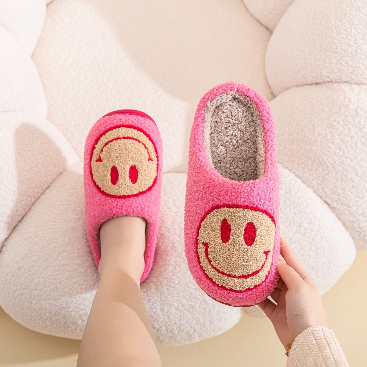 Melody Smiley Face Slippers-Jewearrings