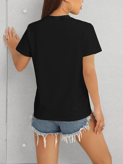 Heart Round Neck Short Sleeve T-Shirt-Jewearrings