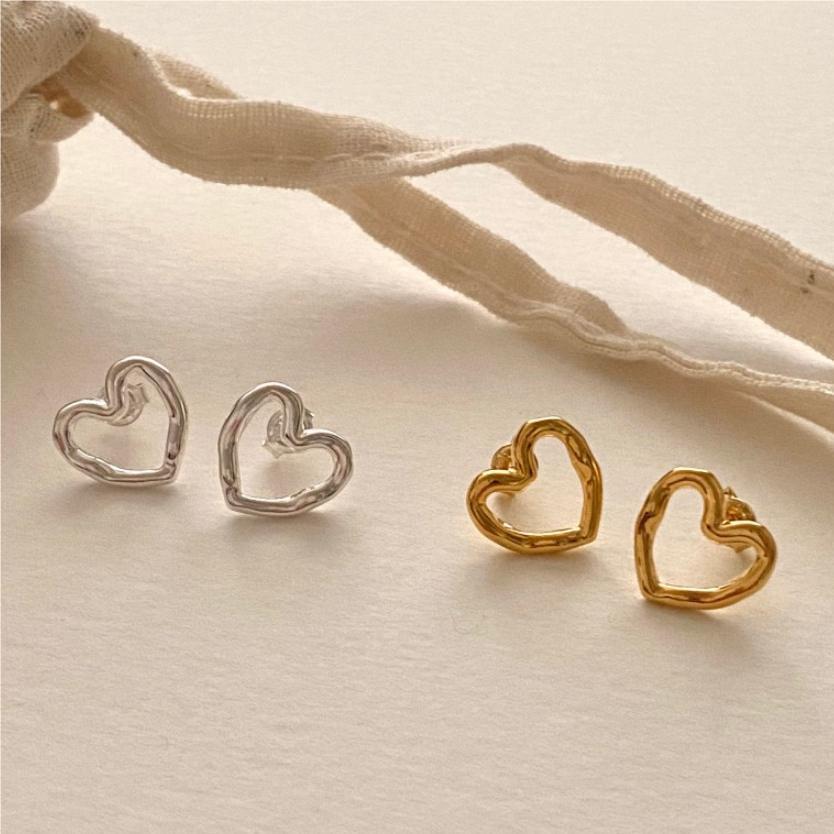 Women's S925 Sterling Silver Hollow Heart Earrings-Jewearrings