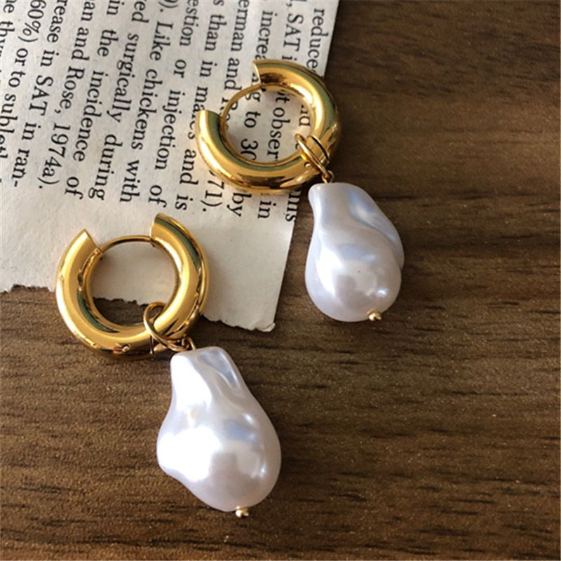 Irregular Earrings Glossy Golden Ring Earrings Pearl Pendant Earrings-Jewearrings