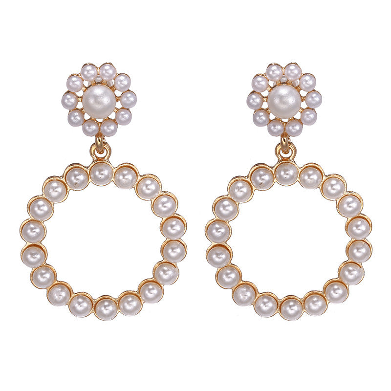 Pearl circle earrings-Jewearrings