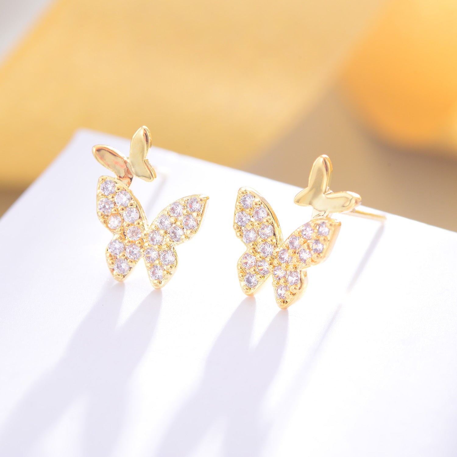 European And American Temperament Fashion And Popular Butterfly Stud Earrings-Jewearrings