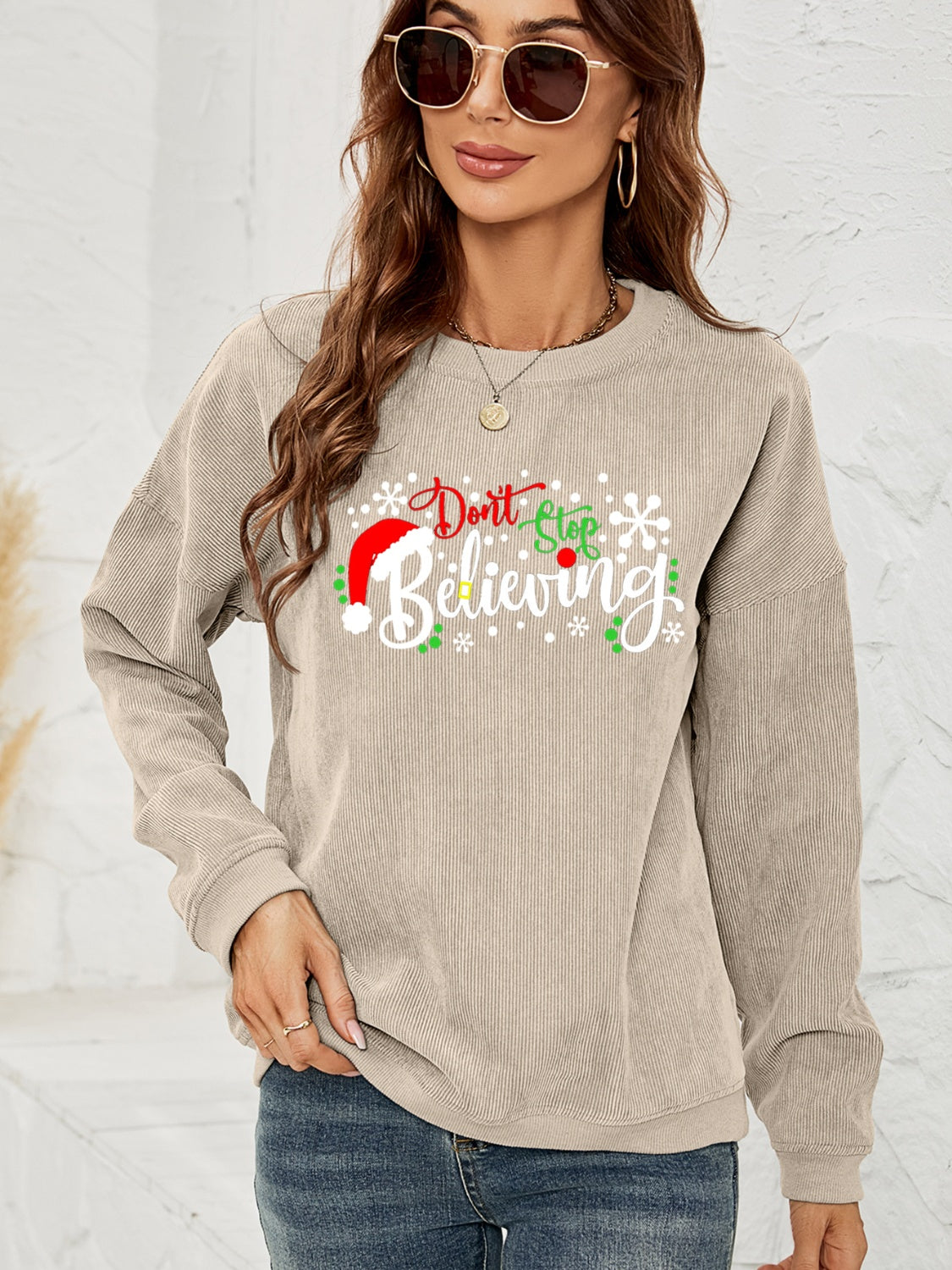 DON'T STOP BELIEVING Graphic Sweatshirt-Jewearrings