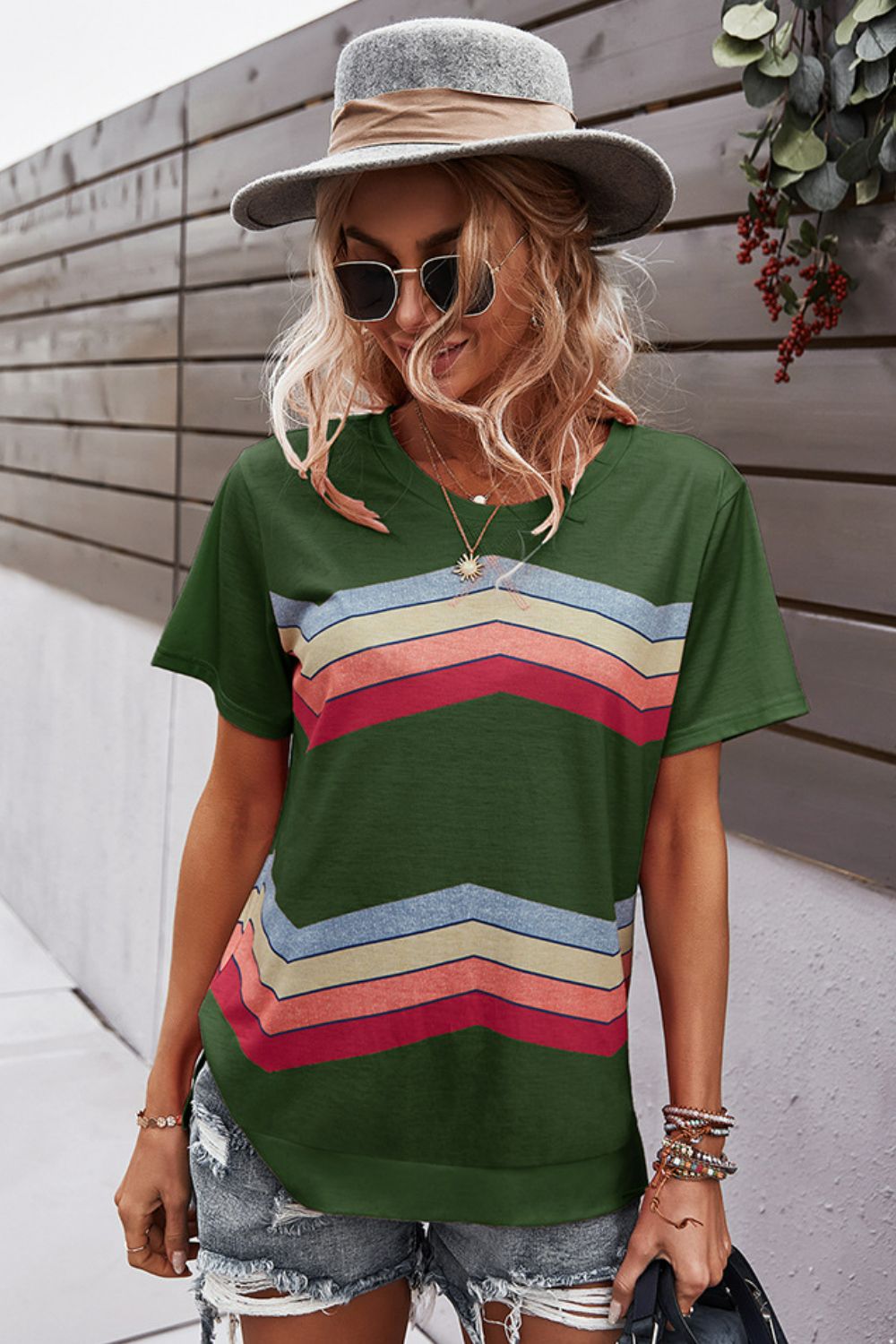 Multicolored Chevron Stripe Round Neck Side Slit T-Shirt-Jewearrings