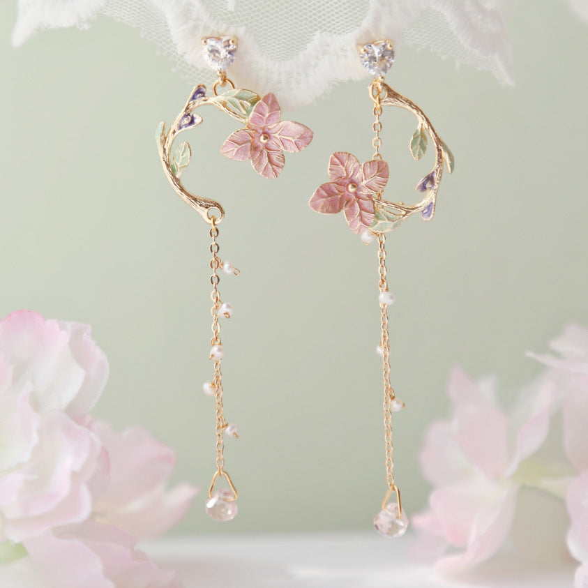 Long asymmetric pearl earrings-Jewearrings