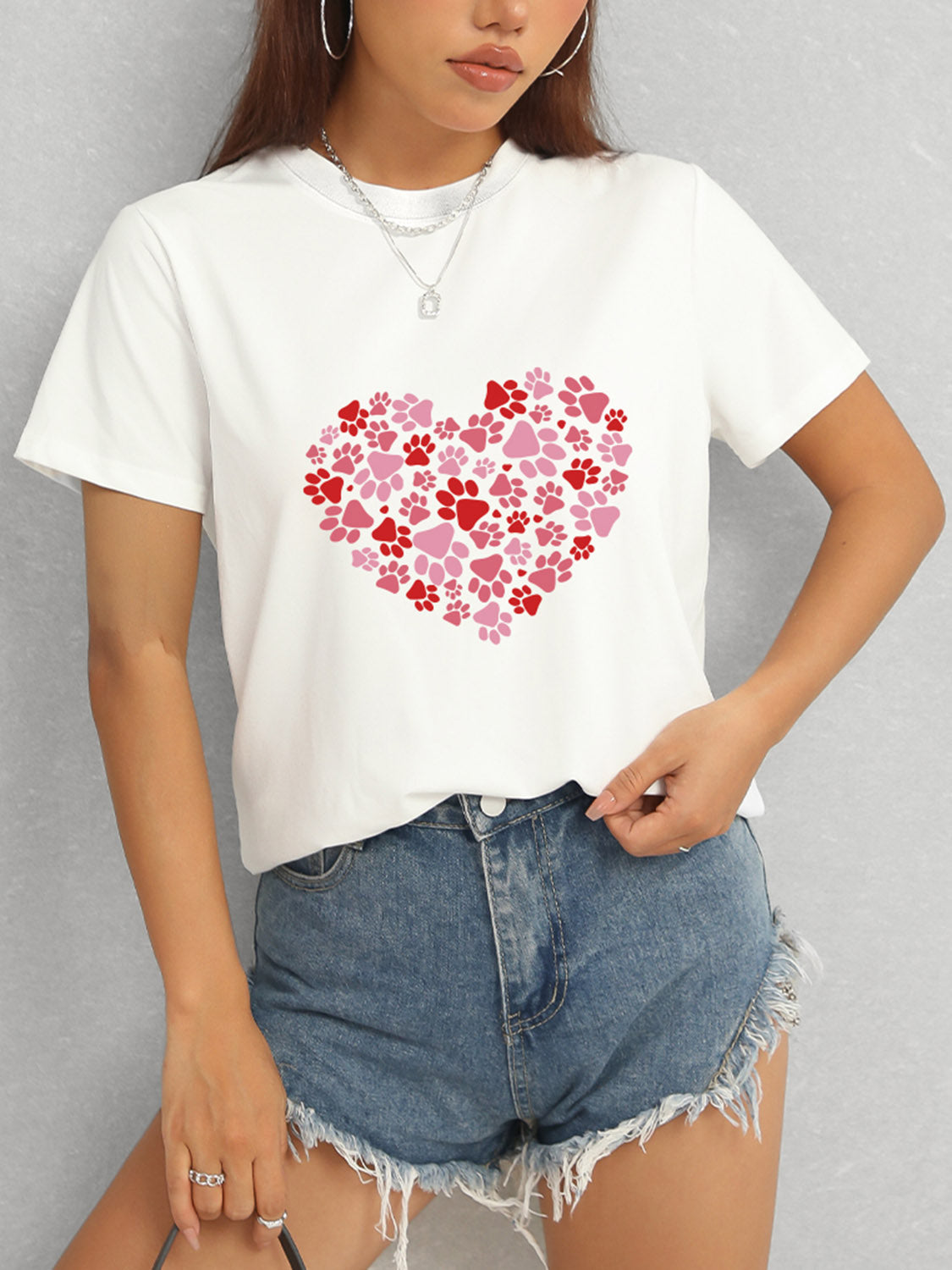 Heart Round Neck Short Sleeve T-Shirt-Jewearrings