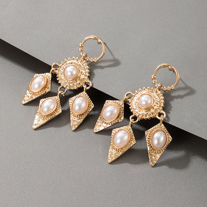 Retro Palace Temperament Alloy Pearl Earrings Exaggerated Hong Kong Style Earrings Earrings-Jewearrings