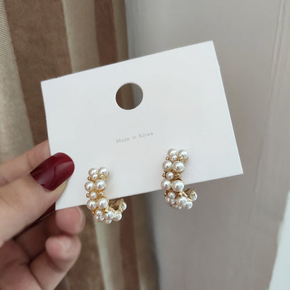 Pearl circle earrings-Jewearrings