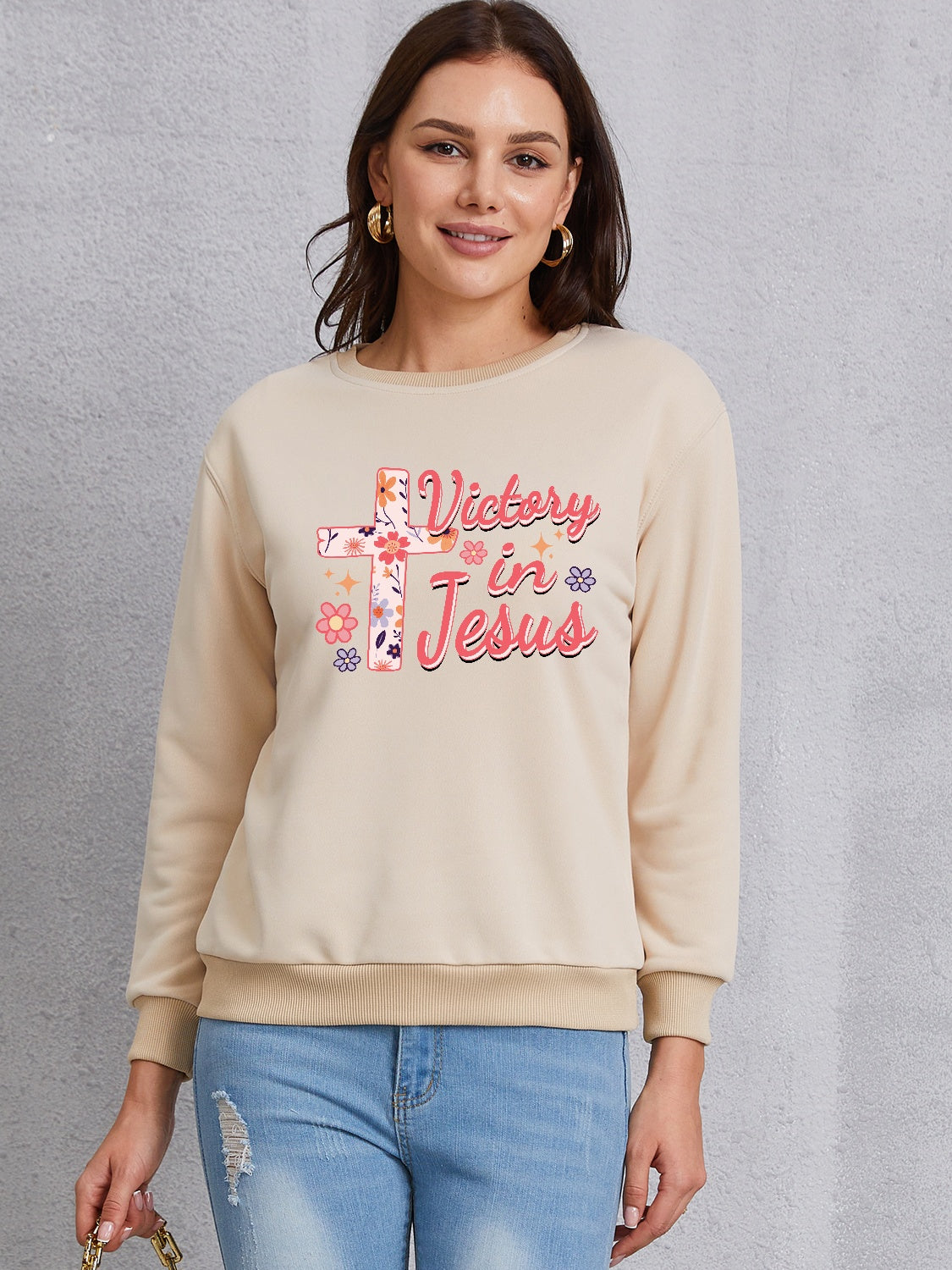 VICTORY IN JESUS Round Neck Sweatshirt-Jewearrings