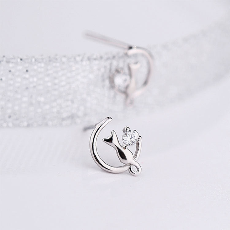 Women's Sterling Silver Moon Cat Stud Earrings Simple Rhinestone-Jewearrings