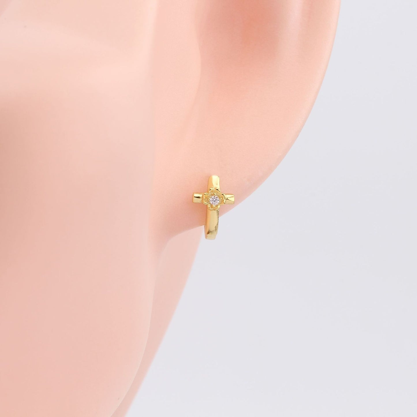 S925 Sterling Silver Fashion Trendy Cross Ear Clip All-matching Graceful Ins Style Earrings-Jewearrings