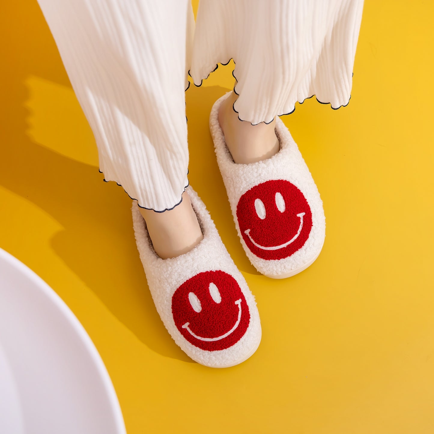 Melody Smiley Face Cozy Slippers-Jewearrings