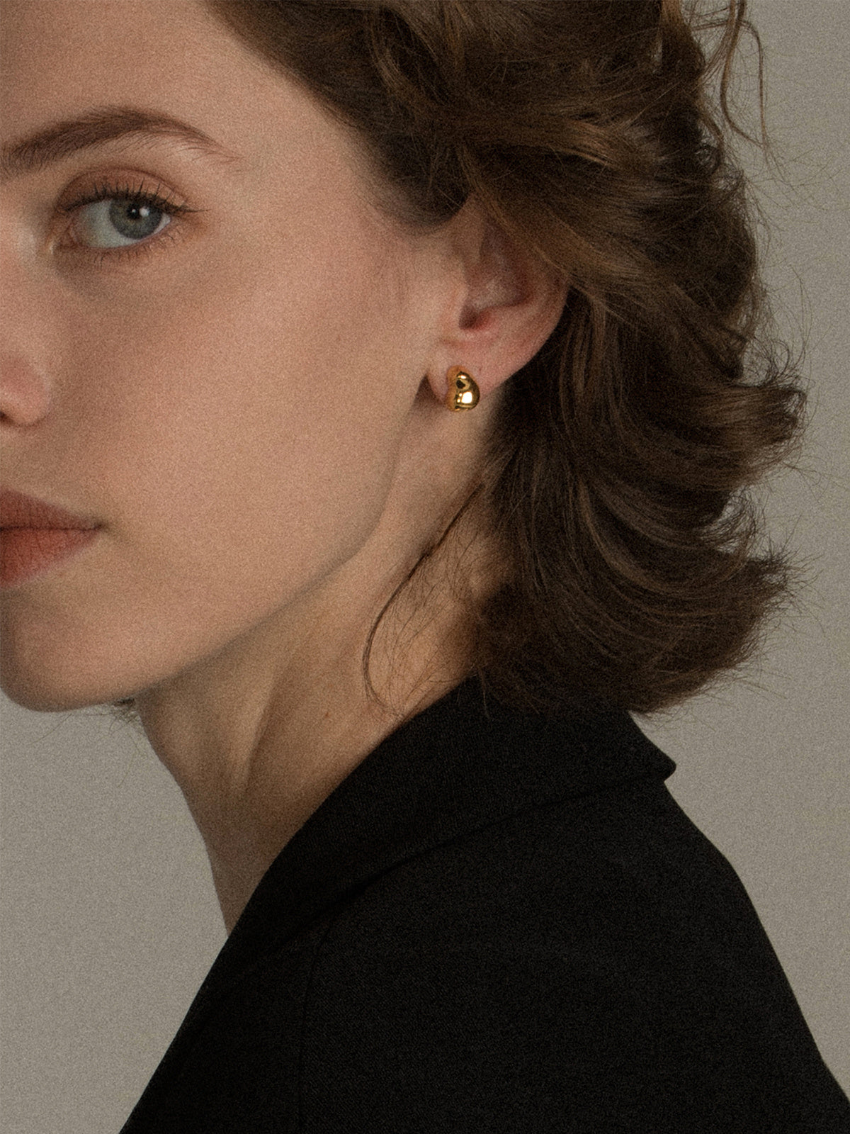 Temperament Versatile Gold Bean Ingot Classic Stud Earrings-Jewearrings