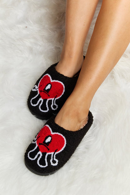 Melody Love Heart Print Plush Slippers-Jewearrings