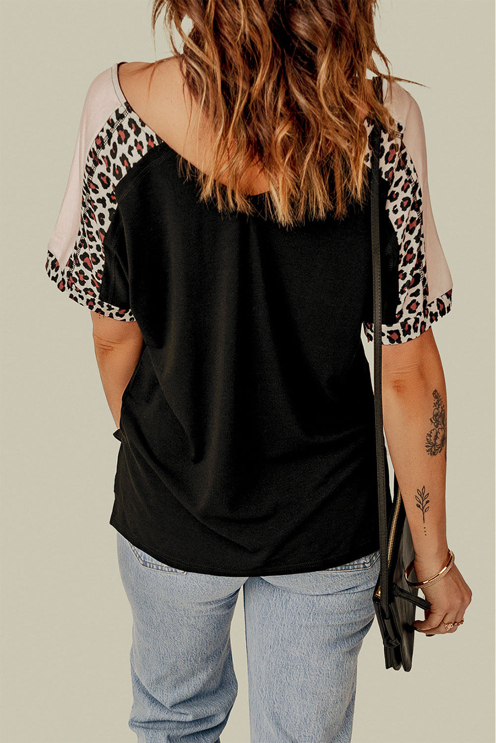 MAMA Graphic Leopard V-Neck Tee Shirt-Jewearrings