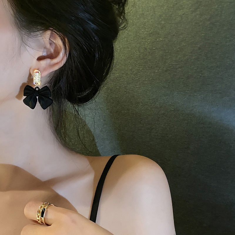 Fashion Black Bow Stud Earrings Temperament-Jewearrings