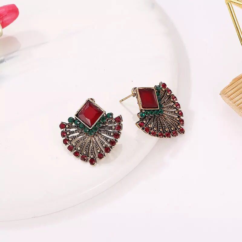 Retro Bohemian Ethnic Ruby Stud Earrings Explosive Fan Shape-Jewearrings