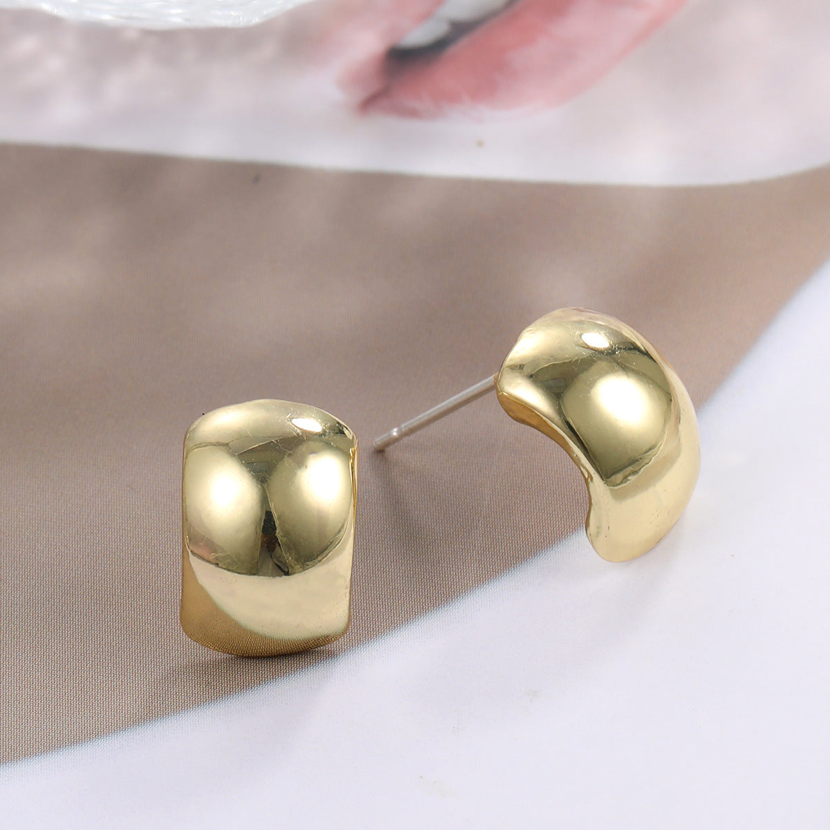 High-grade Alloy Hollow Simple Stylish Water Drop Stud Earrings-Jewearrings