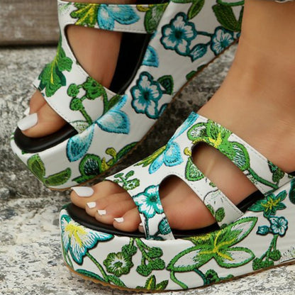 Cutout Floral Peep Toe Sandals-Jewearrings