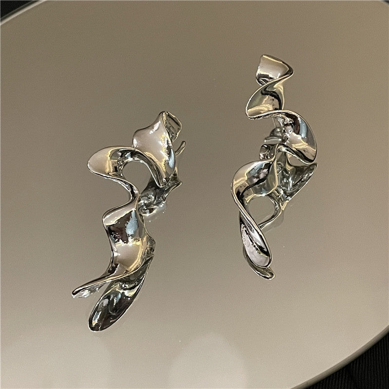 High-quality Earrings Silver Needle Alloy Flow Turntable-Jewearrings