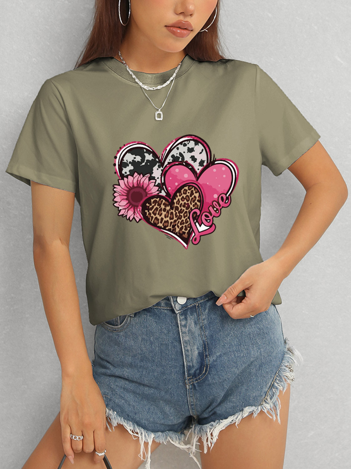 Heart Round Neck Short Sleeve T-Shirt-Jewearrings