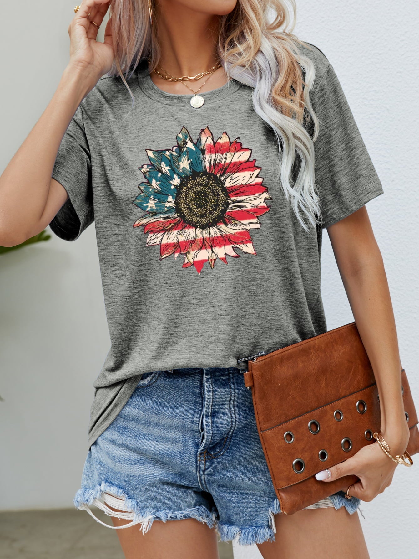 US Flag Flower Graphic Tee-Jewearrings