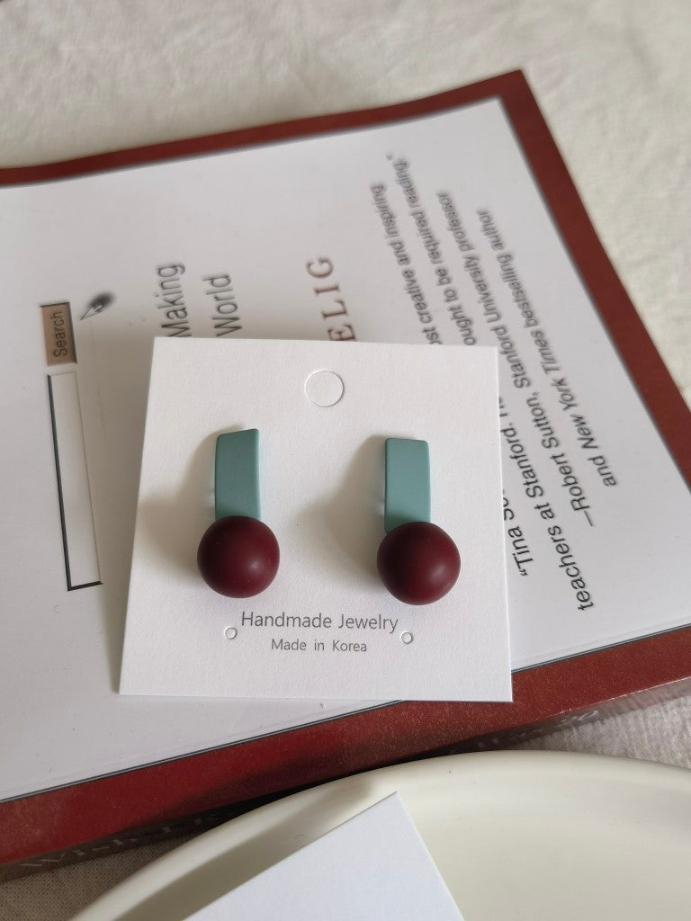 Japanese And Korean Contrasting Color Geometric Ball Stud Earrings-Jewearrings