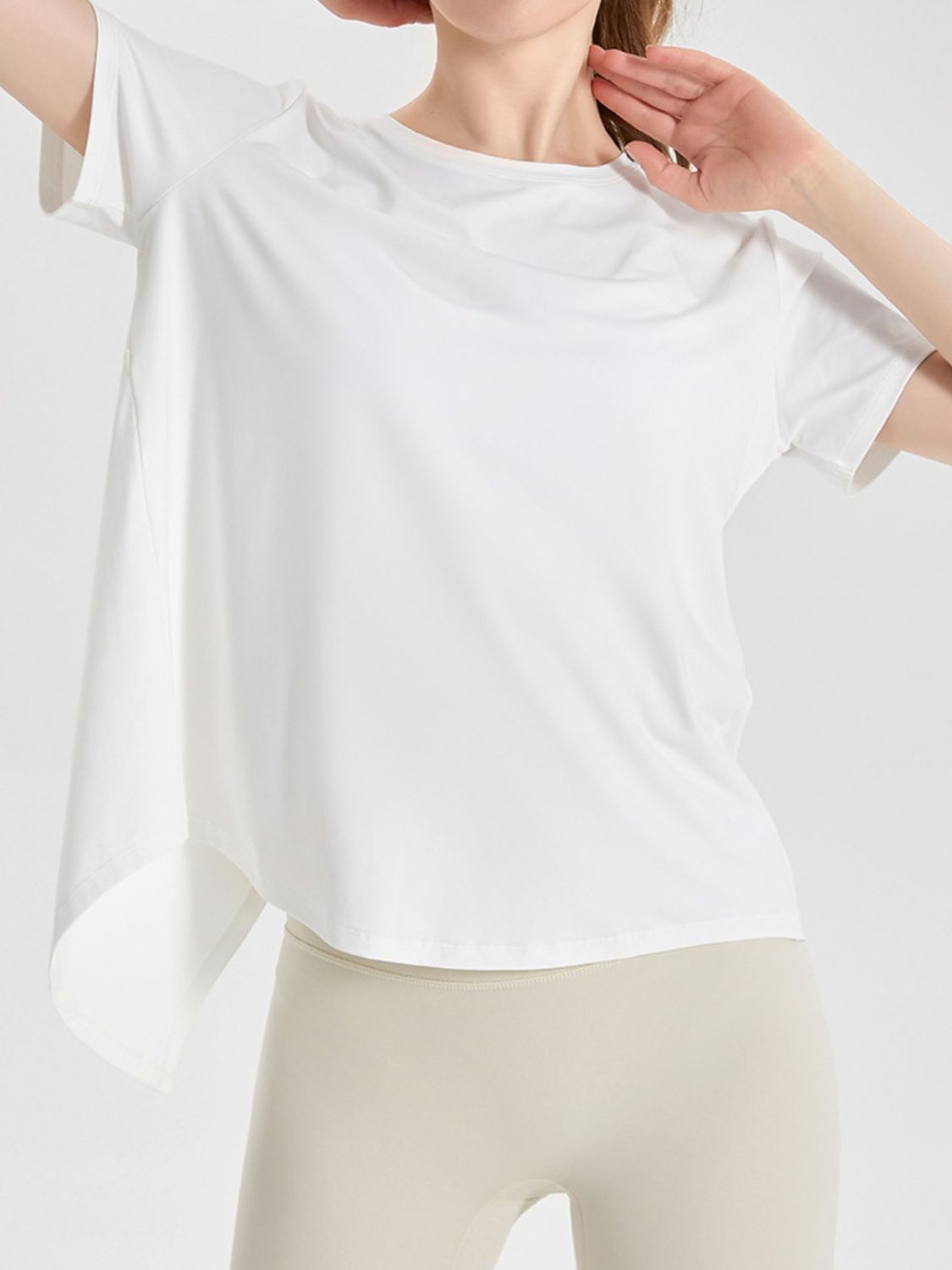 Slit Round Neck Short Sleeve Active T-Shirt-Jewearrings