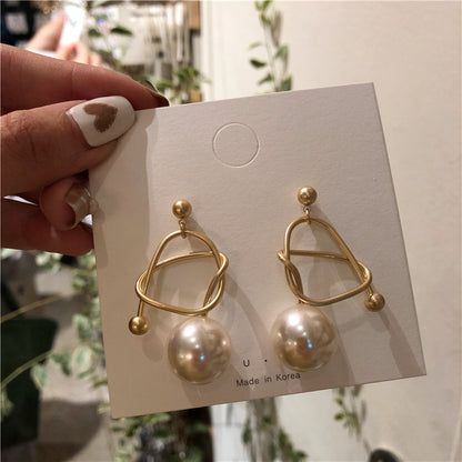 Metal winding personalized pearl earrings-Jewearrings