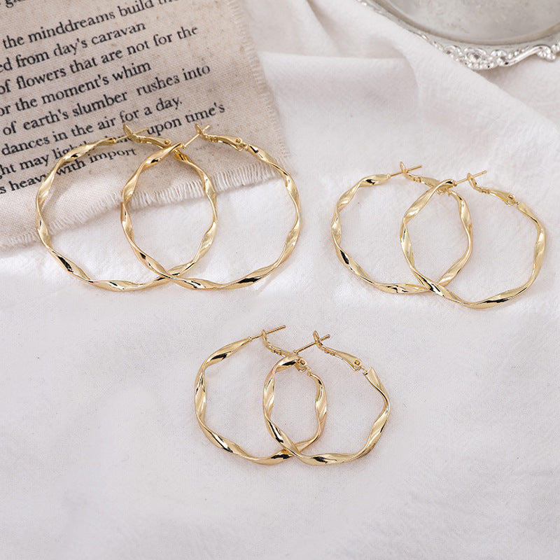 Metal hoop earrings-Jewearrings