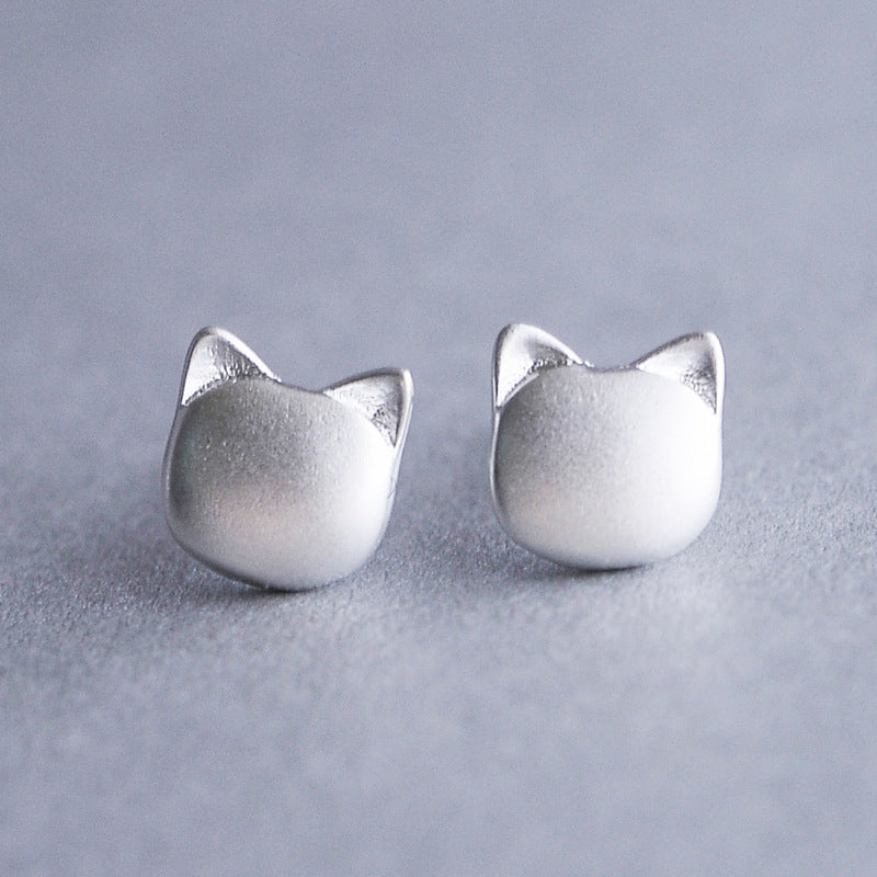 Fashionable Sterling Silver Cute Frosted Cat Earrings-Jewearrings