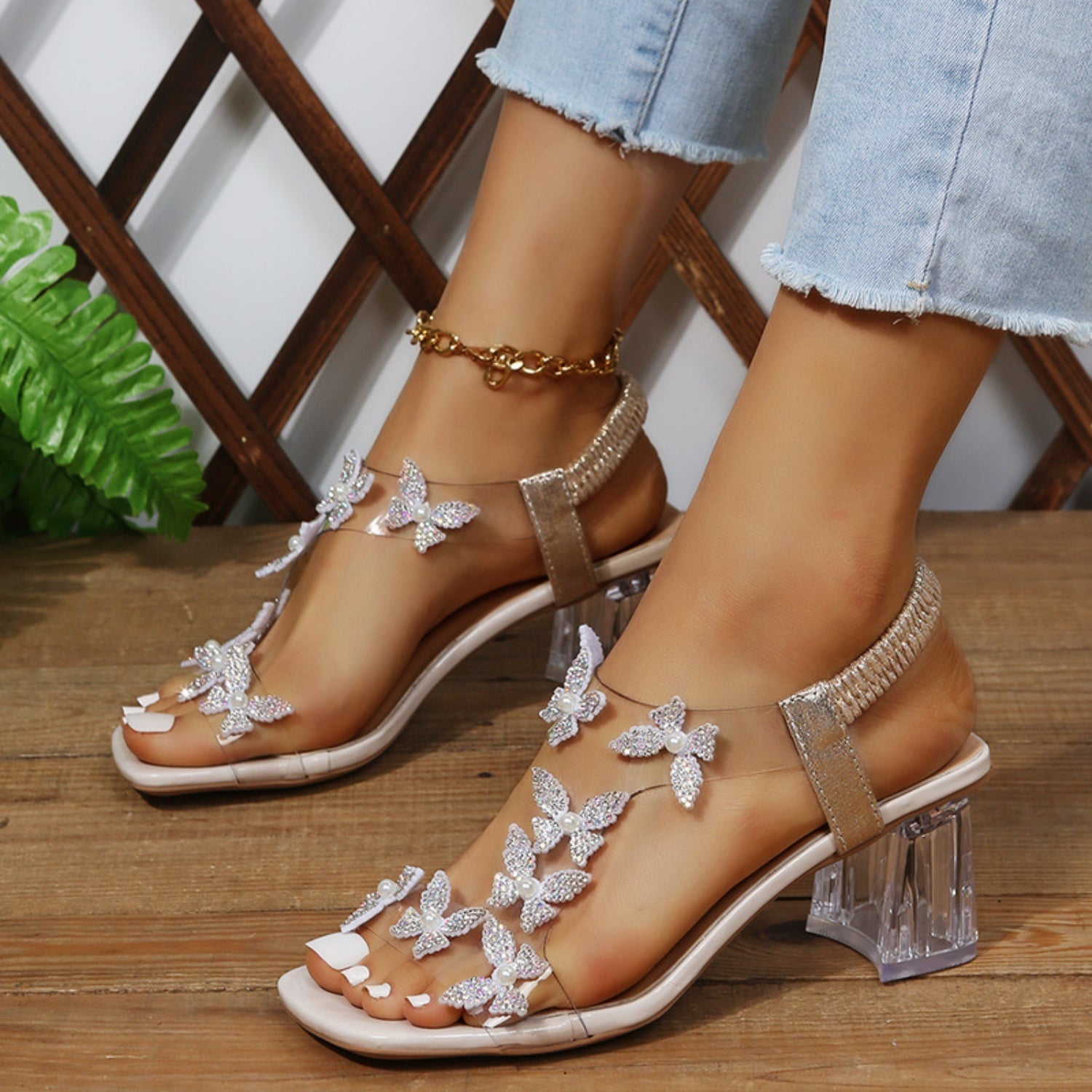 Butterfly Detail Open Toe Mid Heel Sandals-Jewearrings