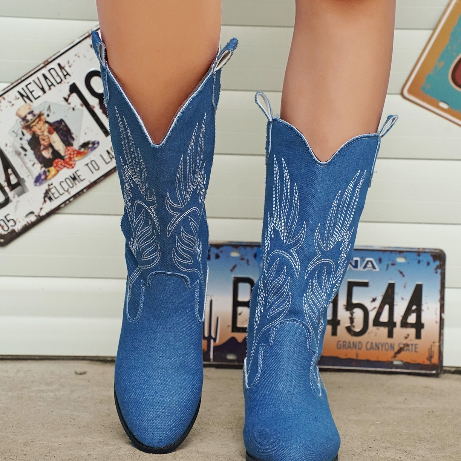 Embroidered Point Toe Block Heel Boots-Jewearrings