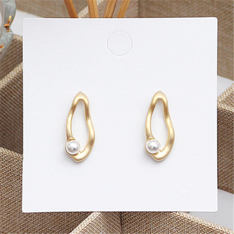 Irregular pearl earrings-Jewearrings