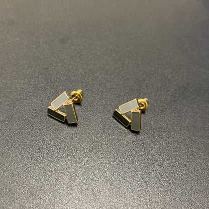 Japanese And Korean Design Sense Triangle Three-dimensional Stud Earrings Hollow Stitching-Jewearrings