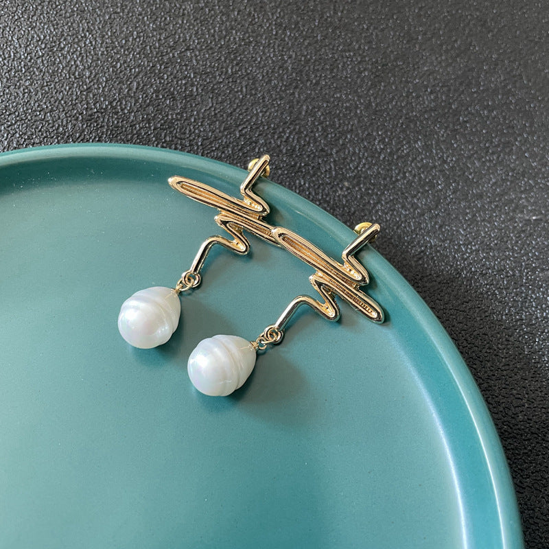 Women's Fashion Shaped Pearl Earrings-Jewearrings