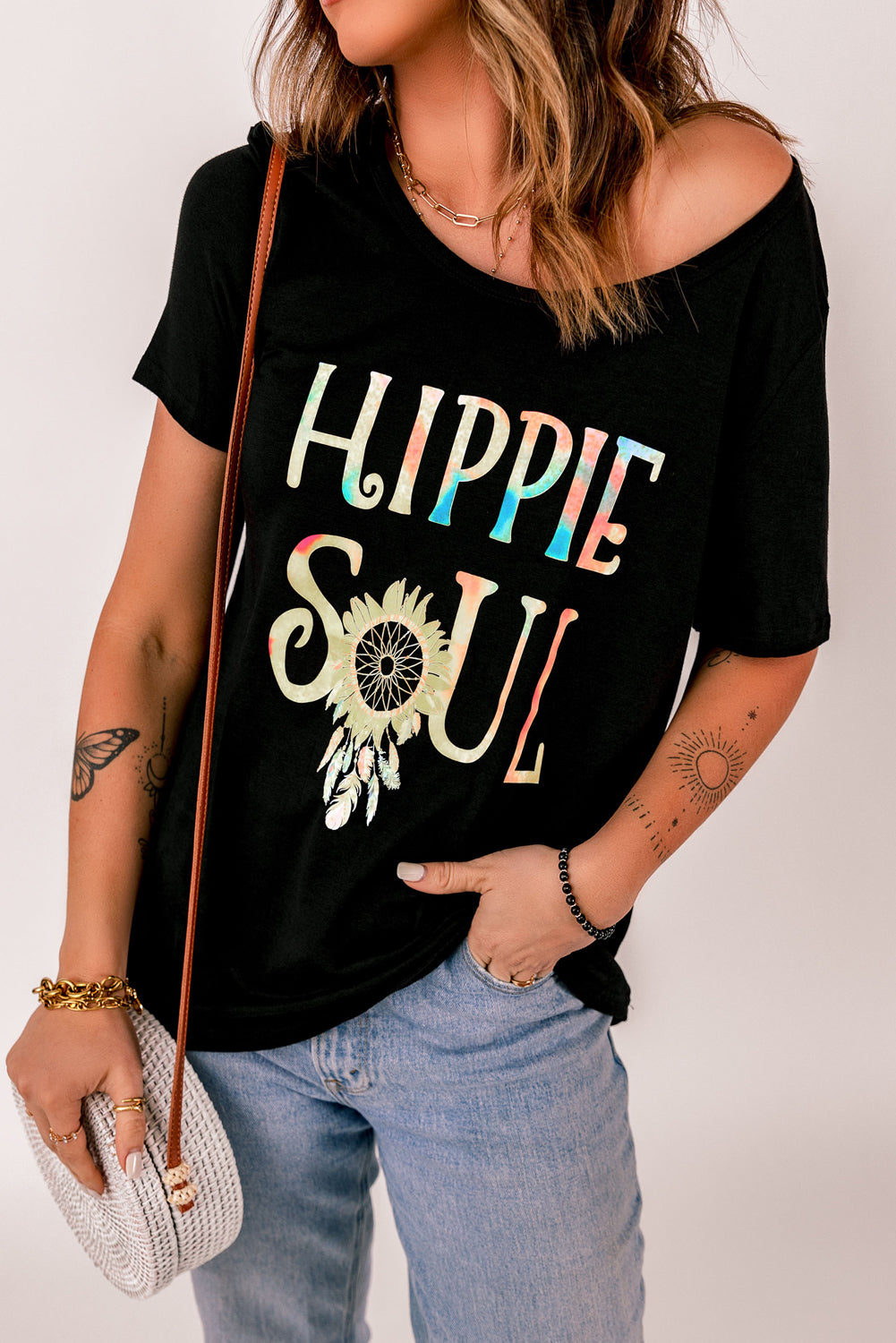 HIPPIE SOUL Graphic Tee-Jewearrings