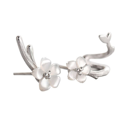 Fashionable And Simple Female Sterling Silver Earrings-Jewearrings